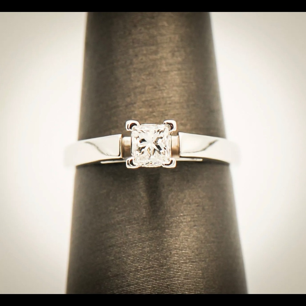 Platinum Rectangular Mod. Brill/Princess Cut Dia.. - image 1